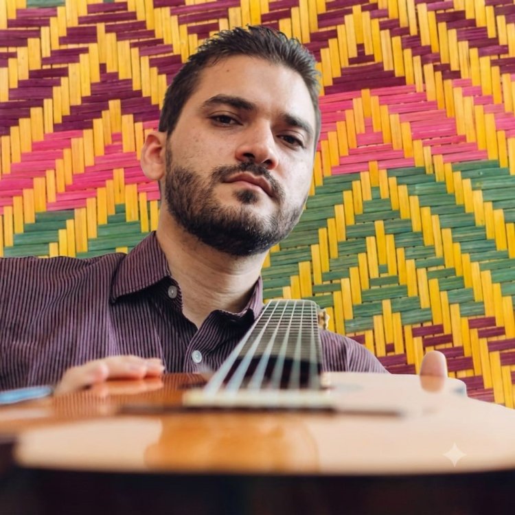 Cyro Delvizio apresenta o Requiem Guarani-Kaiowá