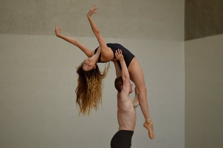 A Dança: Atividade Artística que Demanda Esforço Físico