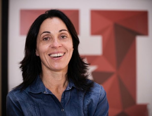 Solidez Técnica e a Devoção Humana - Nádia Campeão